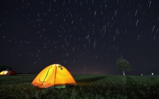 Drakonidy 2025 - gdzie i kiedy oglądać spadające meteory?