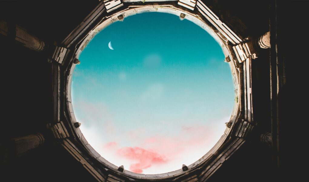 Nów Księżyca w październiku 2025 - kiedy wypada Księżyc w nowiu