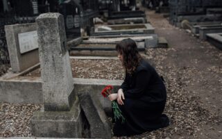 Dzień Zaduszny (Zaduszki), czyli święto zmarłych - kiedy wypada, czym się różni od Wszystkich Świętych i co oznacza?