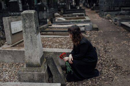 Dzień Zaduszny (Zaduszki), czyli święto zmarłych - kiedy wypada, czym się różni od Wszystkich Świętych i co oznacza?