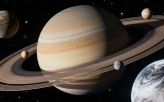Ile księżyców ma Saturn? Księżyce Saturna planety