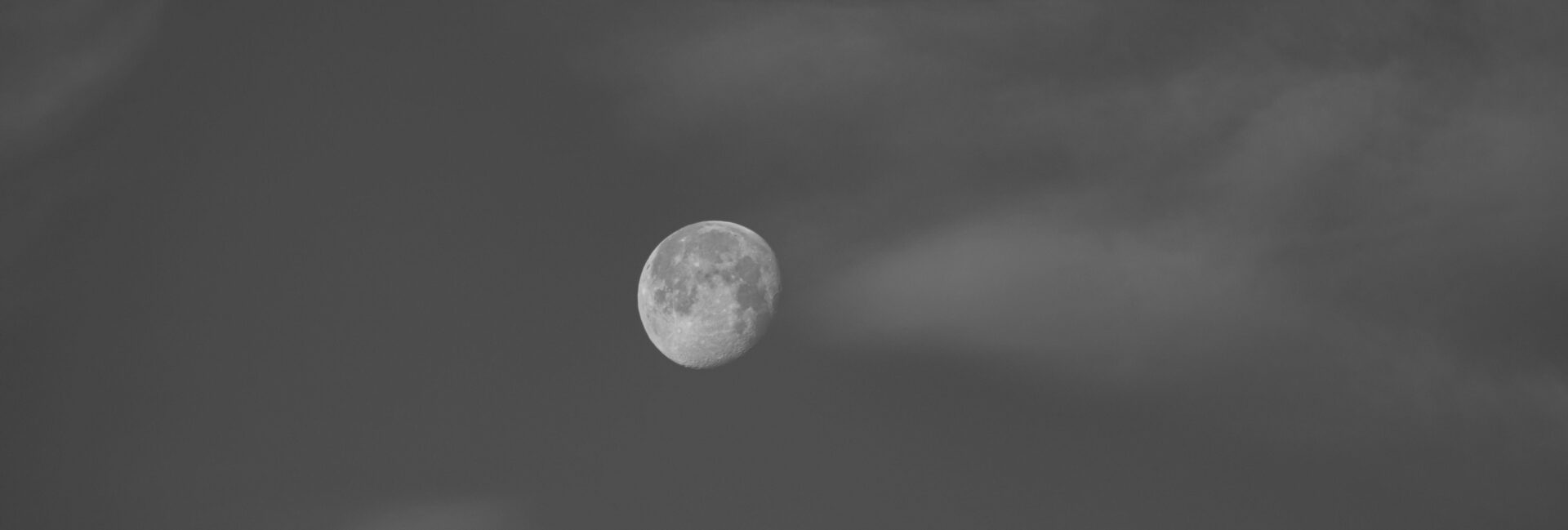 Pełnia Księżyca w kwietniu 2026 - kiedy będzie